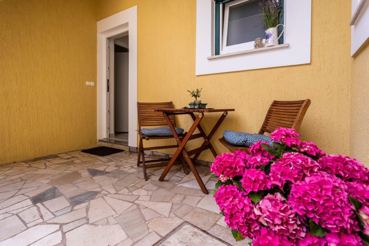 Apartments Marija Baška Extérieur photo